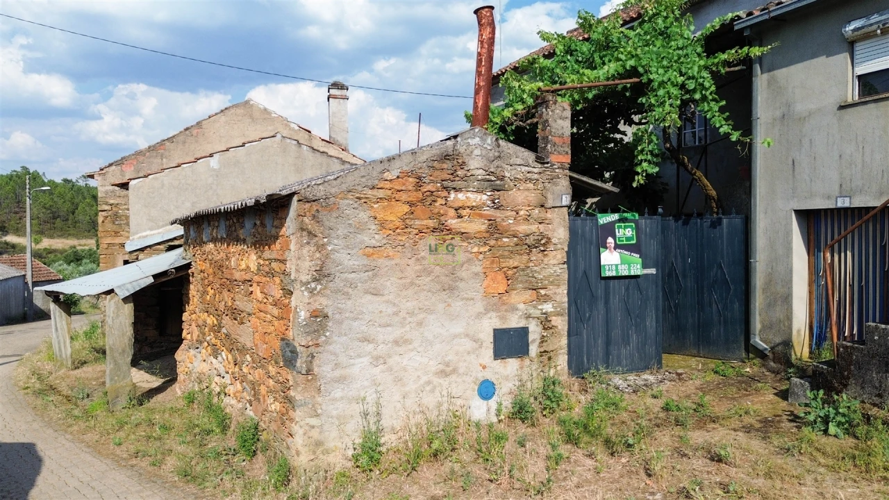 Moradia T3 para Venda em Sarzedas Foto 3