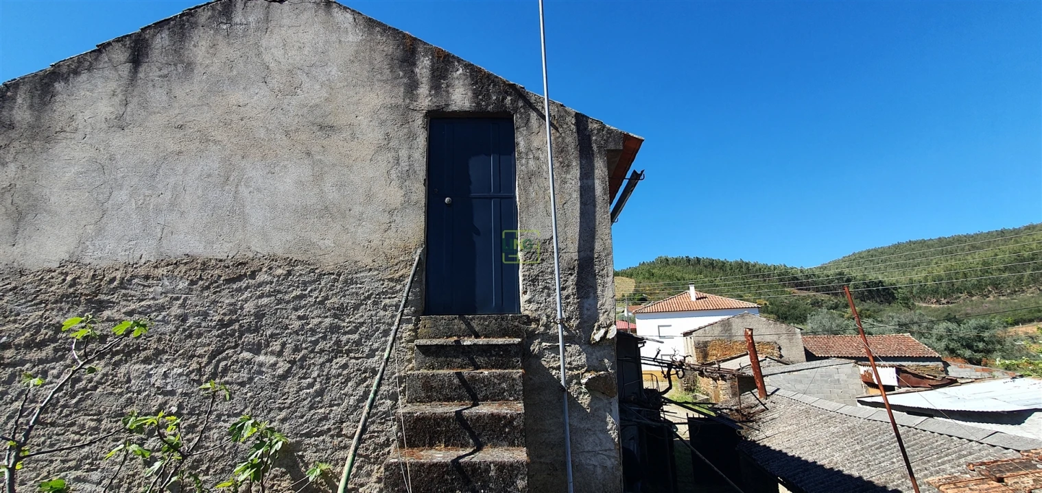 Moradia T3 para Venda em Sarzedas Foto 21