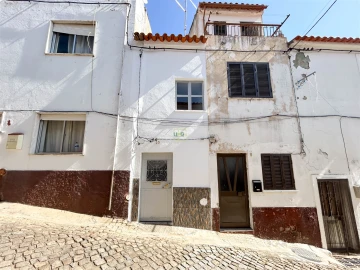 Moradia T1 para Arrendamento em Ladoeiro