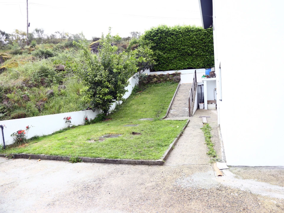 Moradia T0 para Venda em Vilarinho Foto 7
