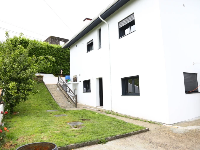 Moradia T0 para Venda em Vilarinho Foto 8