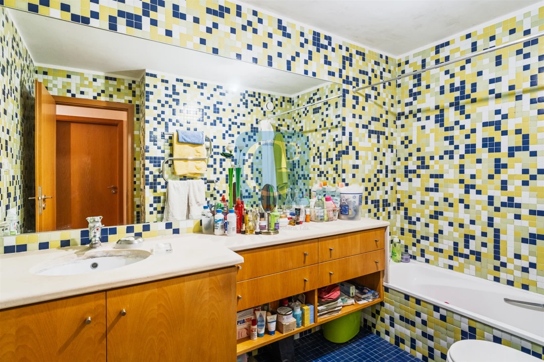 Apartamento T1 para Venda em Lordelo do Ouro e Massarelos Foto 11