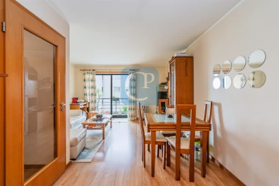 Apartamento T1 para Venda em Lordelo do Ouro e Massarelos