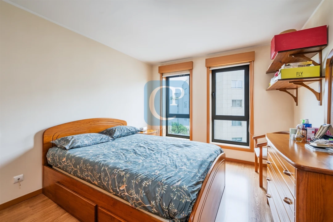 Apartamento T1 para Venda em Lordelo do Ouro e Massarelos Foto 7