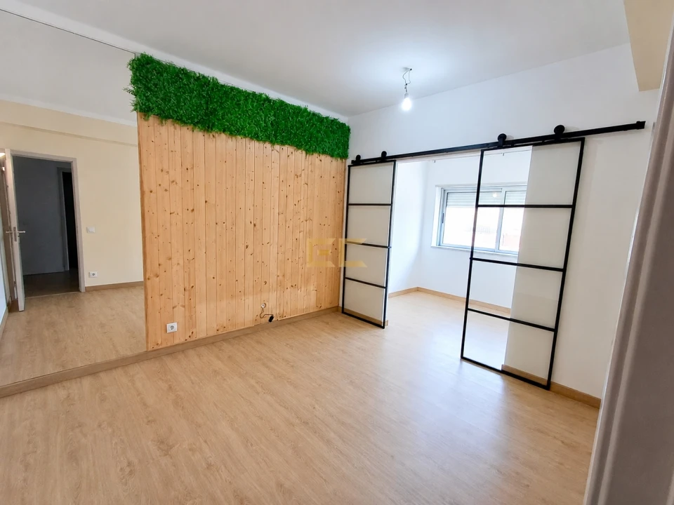 Apartamento T1 para Arrendamento em Buarcos Foto 3