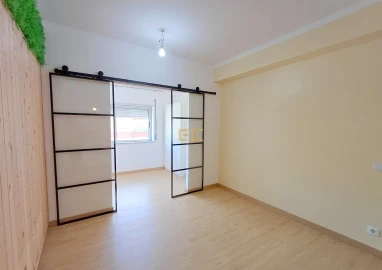 Apartamento T1 para Arrendamento em Buarcos