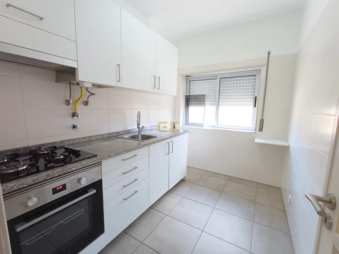Apartamento T1 para Arrendamento em Buarcos Foto 7