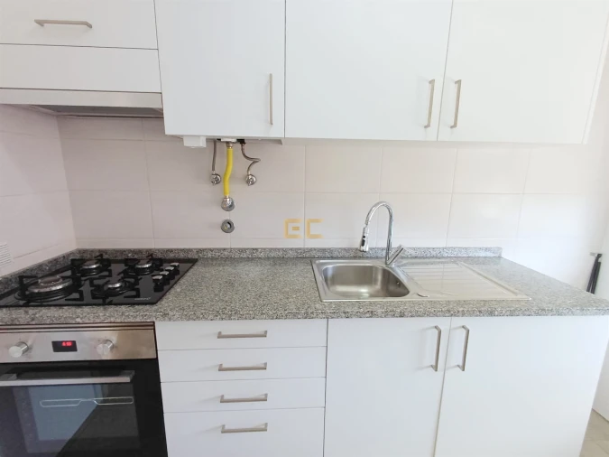 Apartamento T1 para Arrendamento em Buarcos Foto 8