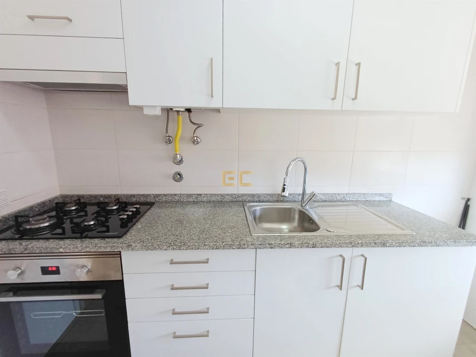 Apartamento T1 para Arrendamento em Buarcos Foto 8