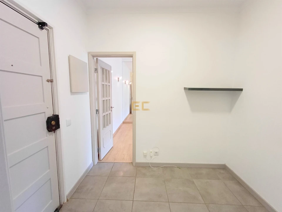 Apartamento T1 para Arrendamento em Buarcos Foto 2