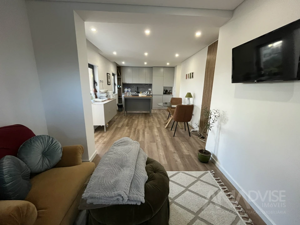 Apartamento T2 para Arrendamento em Rio de Loba Foto 4
