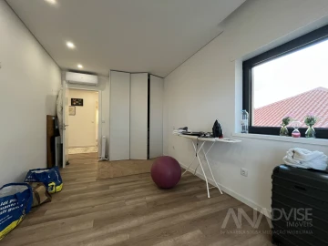Apartamento T2 para Arrendamento em Rio de Loba