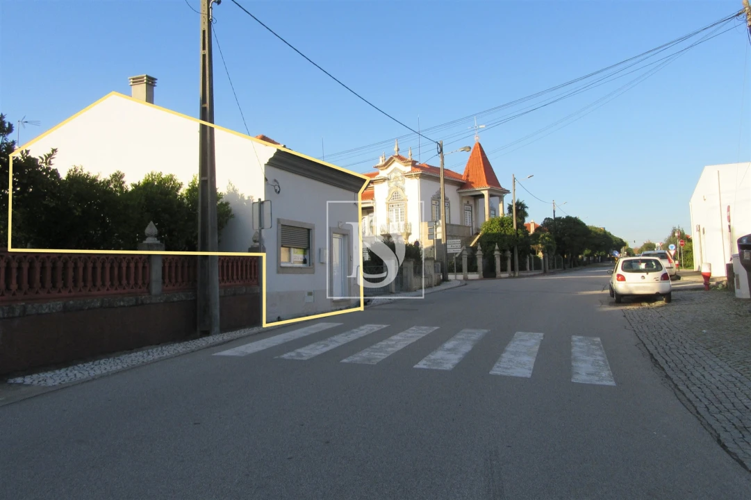 Moradia T2 para Venda em Santa Comba Dão e Couto do Mosteiro Foto 1