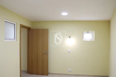 Moradia T2 para Venda em Santa Comba Dão e Couto do Mosteiro