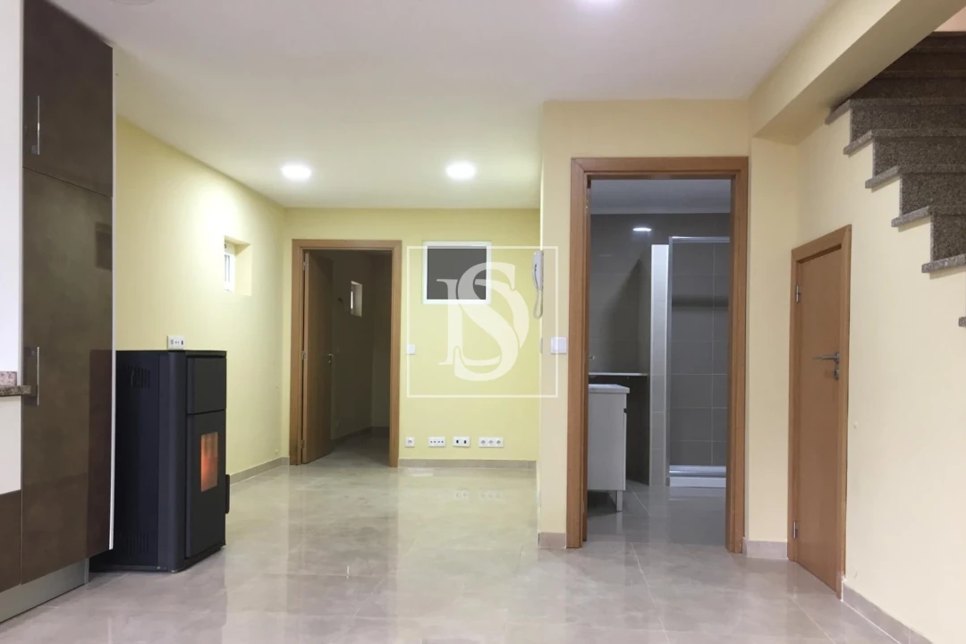Moradia T2 para Venda em Santa Comba Dão e Couto do Mosteiro Foto 4