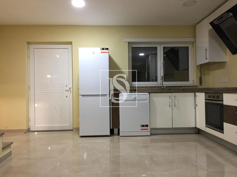 Moradia T2 para Venda em Santa Comba Dão e Couto do Mosteiro Foto 3