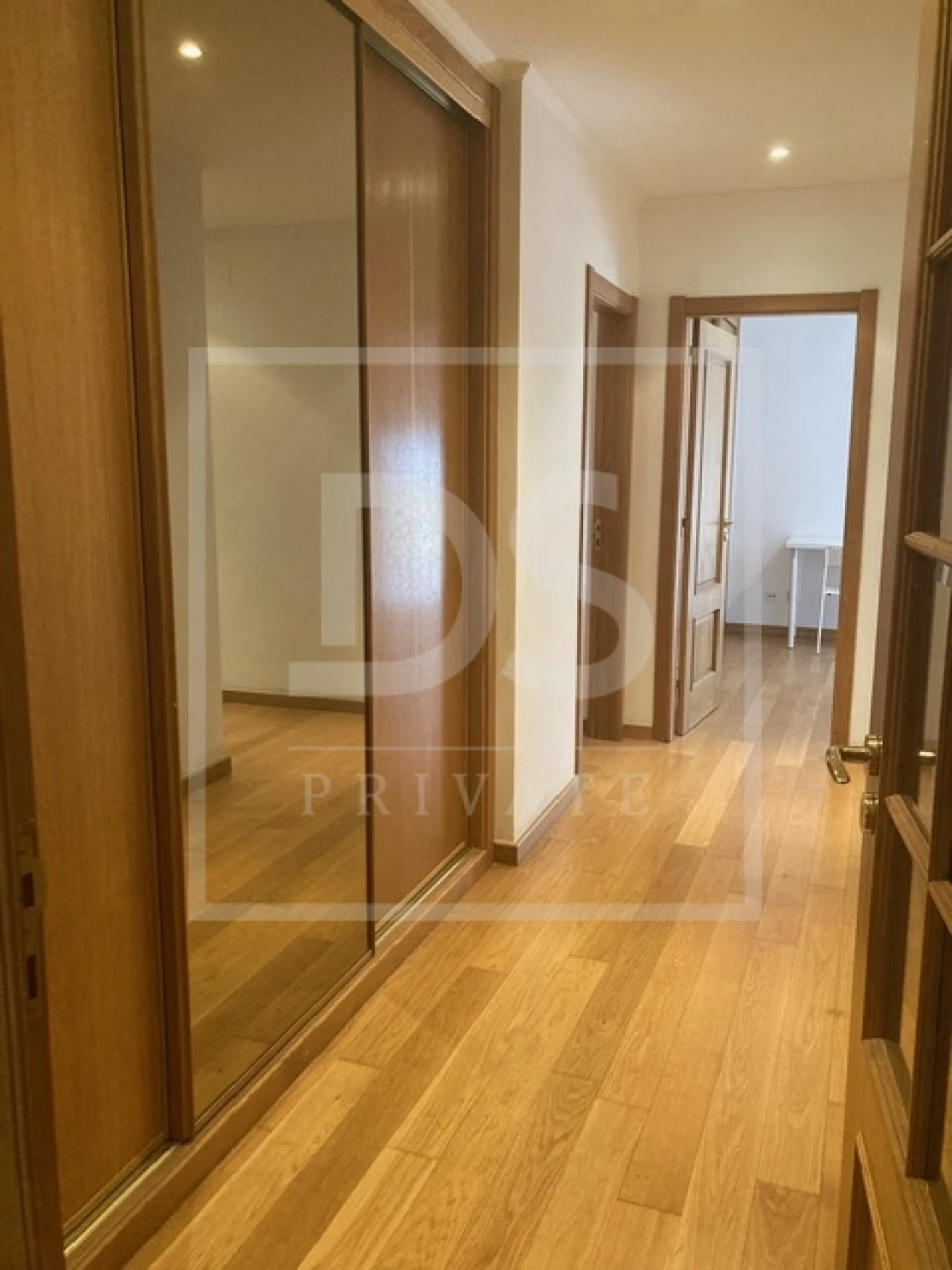 Apartamento T4 para Venda em Parque das Nações Foto 10