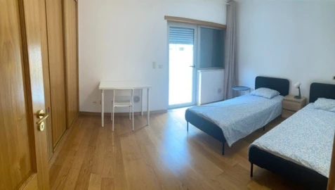 Apartamento T4 para Venda em Parque das Nações