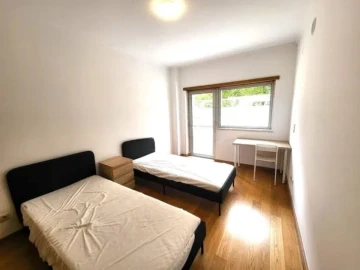 Apartamento T4 para Venda em Parque das Nações