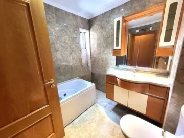Apartamento T4 para Venda em Parque das Nações