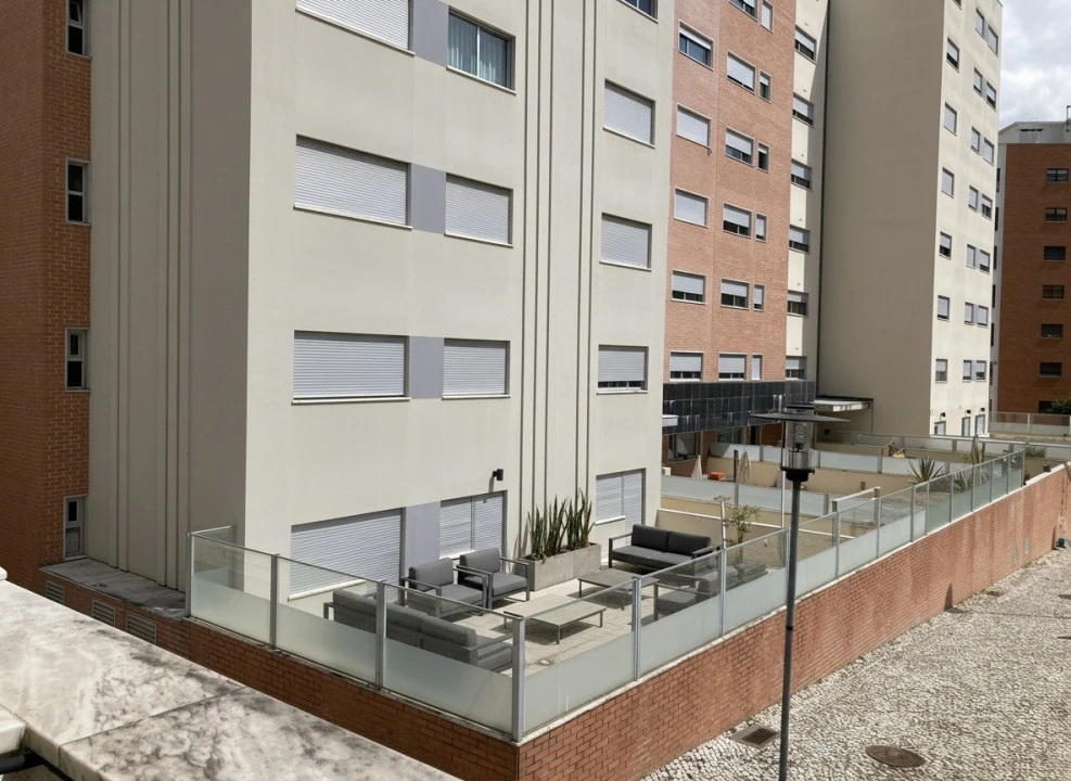 Apartamento T4 para Venda em Parque das Nações Foto 54