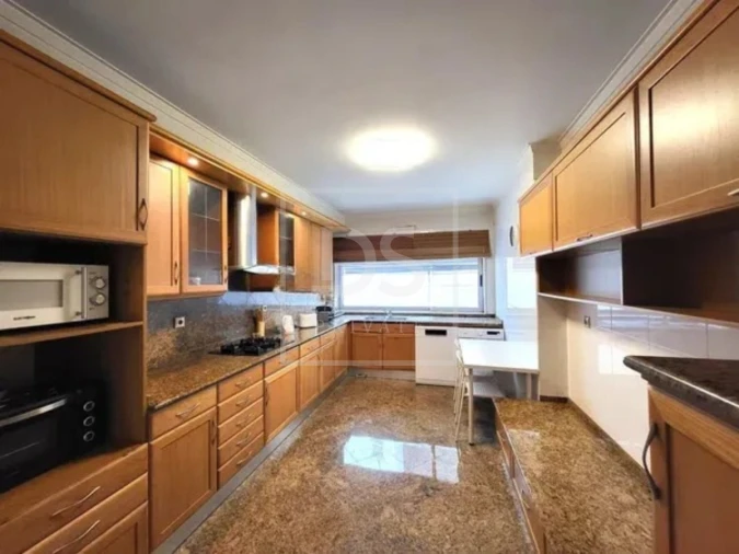 Apartamento T4 para Venda em Parque das Nações Foto 6