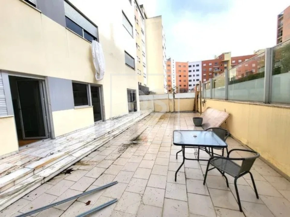 Apartamento T4 para Venda em Parque das Nações Foto 30