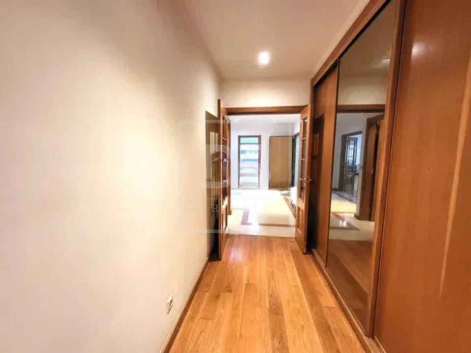 Apartamento T4 para Venda em Parque das Nações Foto 9