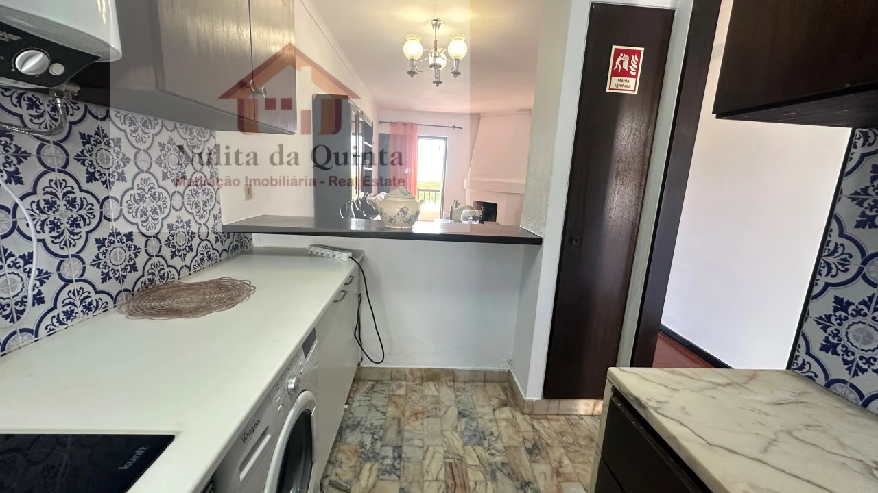 Apartamento T2 para Venda em Albufeira e Olhos de Água Foto 7