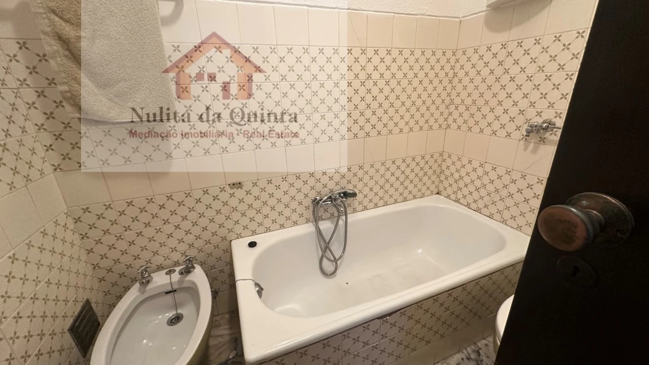 Apartamento T2 para Venda em Albufeira e Olhos de Água Foto 33
