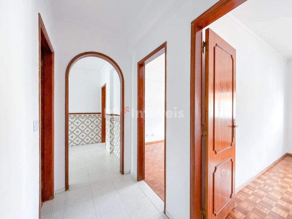 Apartamento T3 para Venda em Nossa Sra de Fatima Foto 3