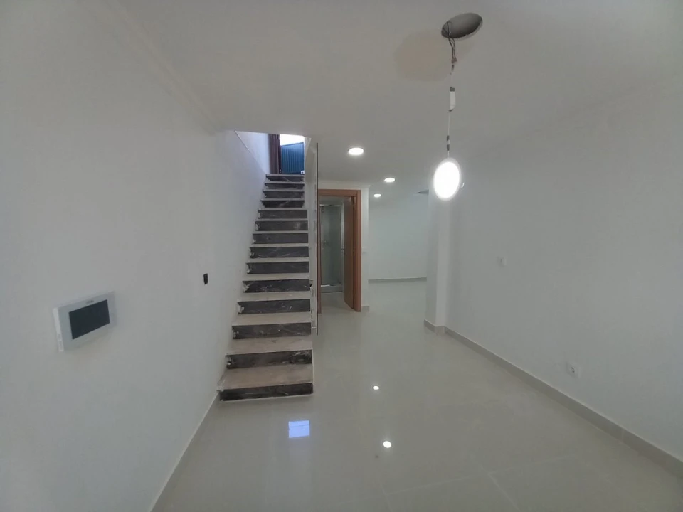 Moradia T3 para Venda em Carcavelos e Parede Foto 67