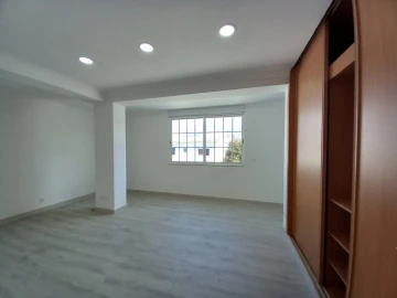 Moradia T3 para Venda em Carcavelos e Parede