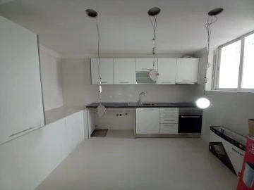 Moradia T3 para Venda em Carcavelos e Parede