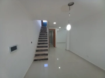 Moradia T3 para Venda em Carcavelos e Parede