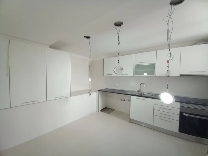 Moradia T3 para Venda em Carcavelos e Parede Foto 62