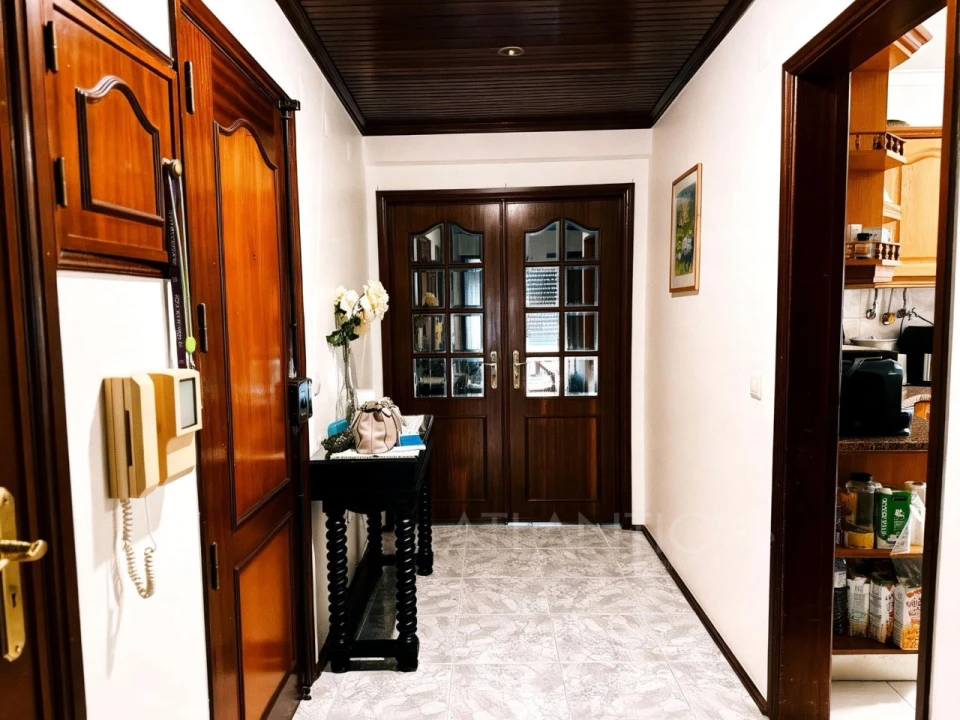 Apartamento T2 para Venda em Agualva e Mira-Sintra Foto 5