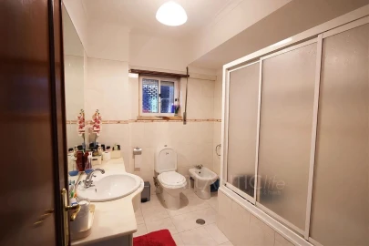 Apartamento T2 para Venda em Agualva e Mira-Sintra