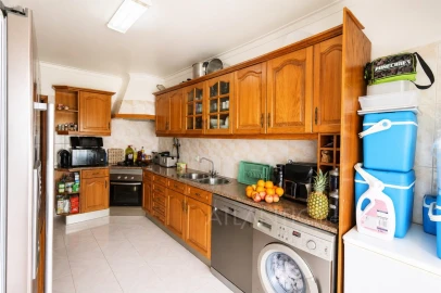 Apartamento T2 para Venda em Agualva e Mira-Sintra