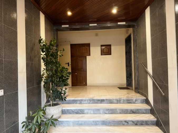 Apartamento T2 para Venda em Agualva e Mira-Sintra Foto 15