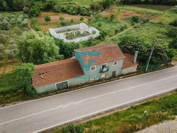 Moradia T3 para Venda em São Miguel, Santa Eufémia e Rabaçal