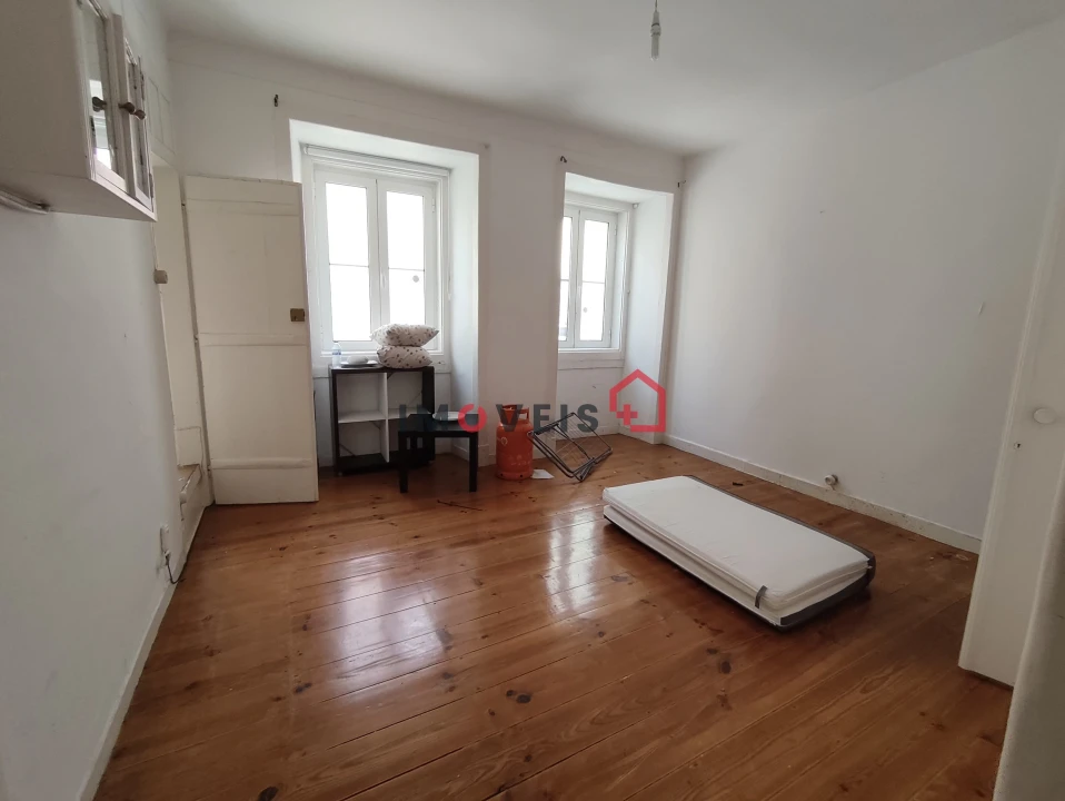 Apartamento T2 para Venda em Misericórdia Foto 4