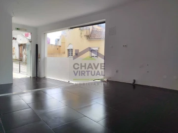 Loja para Arrendamento em Bombarral e Vale Covo