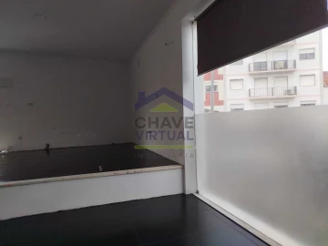 Loja para Arrendamento em Bombarral e Vale Covo