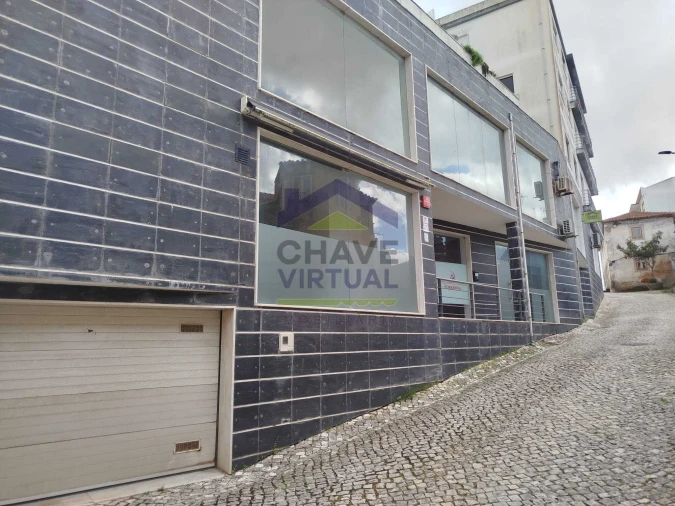 Loja para Arrendamento em Bombarral e Vale Covo Foto 2