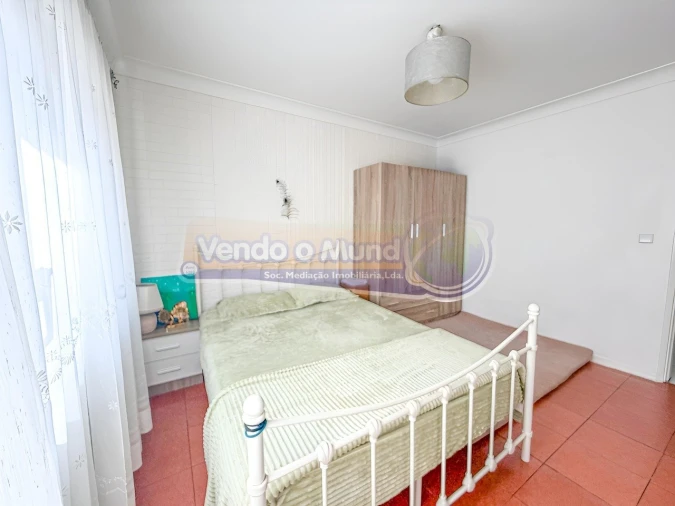 Apartamento T2 para Venda em Benavente Foto 9