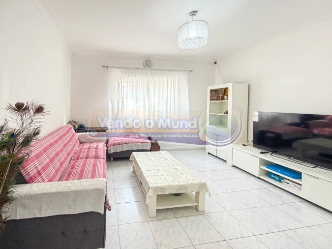 Apartamento T2 para Venda em Benavente Foto 6