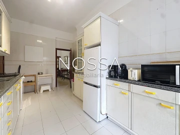 Apartamento T1 para Venda em Alvalade