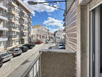 Apartamento T1 para Venda em Alvalade