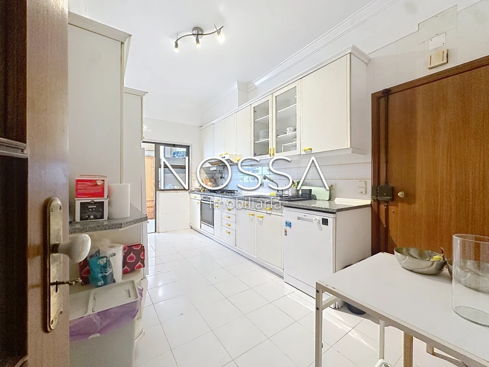 Apartamento T1 para Venda em Alvalade Foto 16
